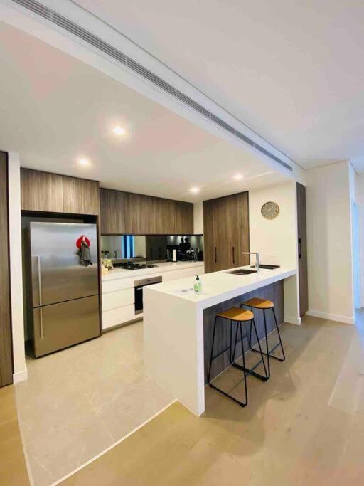 סידני Luxury 3 Bedroom Apartment In Ryde מראה חיצוני תמונה