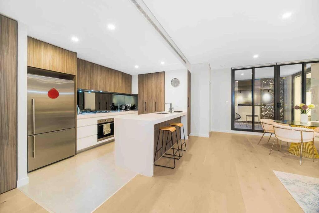סידני Luxury 3 Bedroom Apartment In Ryde מראה חיצוני תמונה